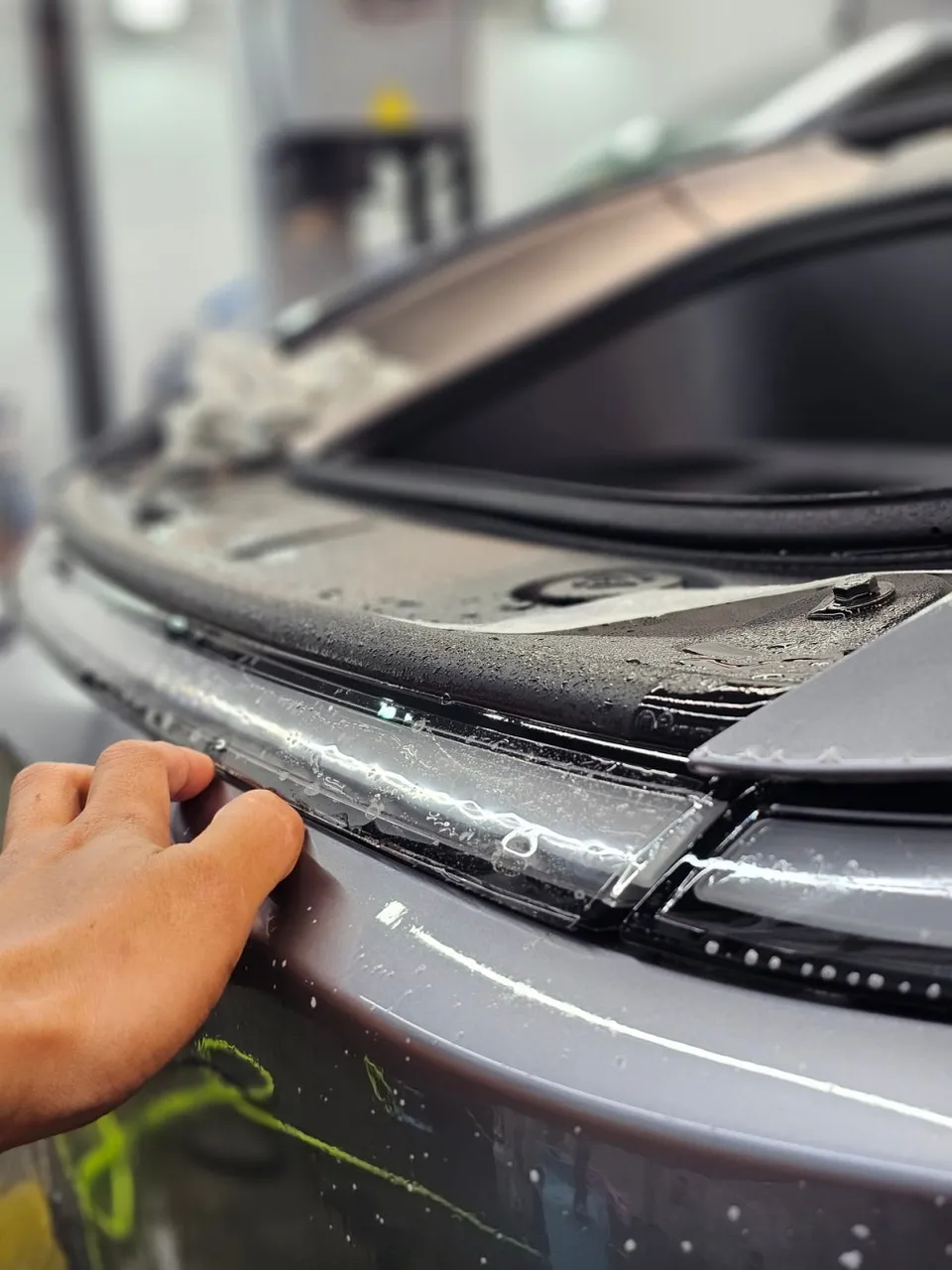 Tesla Model Y PPF施工事例|費用目安・仕上がり 施工写真 2-3