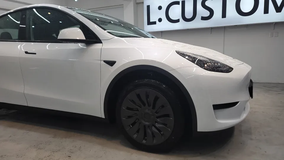 Tesla Model Y PPF施工事例|費用目安と仕上がり 施工写真 2-1