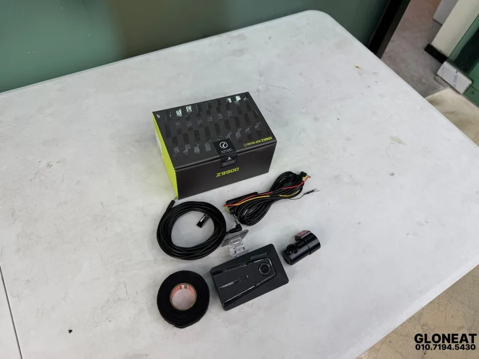 Mercedes-Benz C-Class dash cam - Mercedes-Benz C-Class Dash Cam Installation Review photo 4