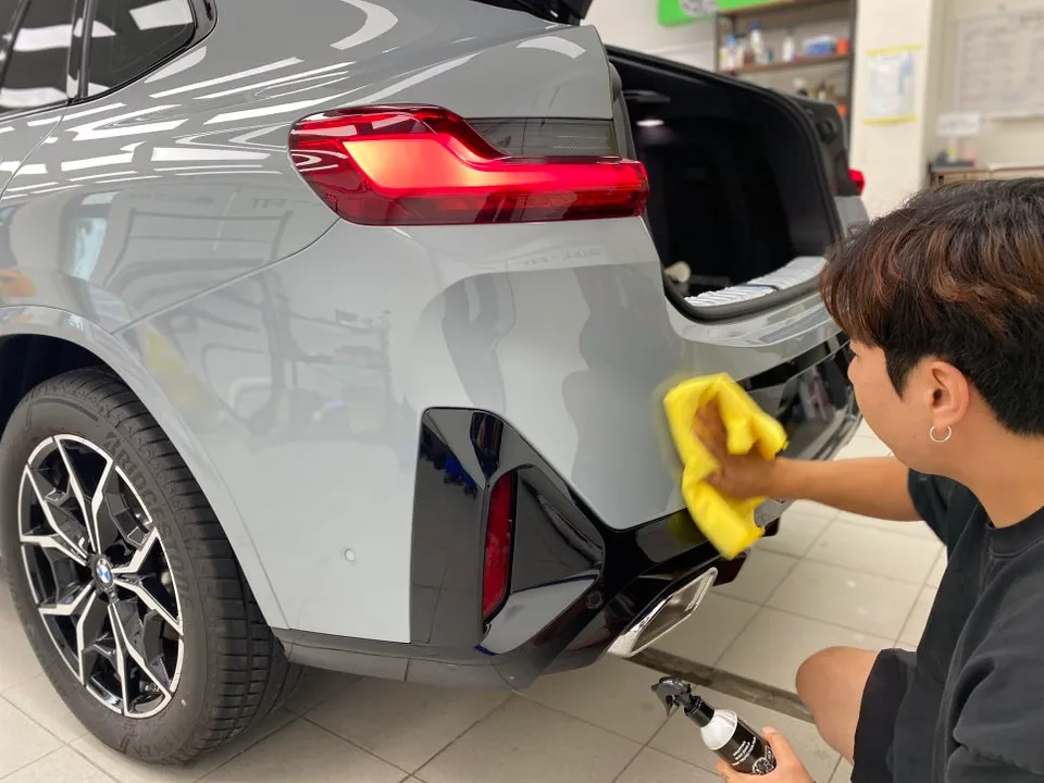 BMW X4 PPF施工事例|韓国での実例紹介 施工写真 2-3