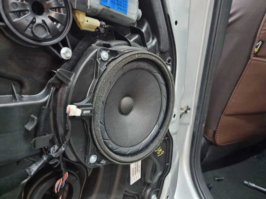 Hyundai Sonata car audio - Hyundai Sonata Car Audio Installation Review — Cost photo 5