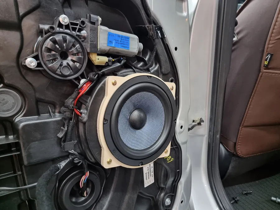 Hyundai Sonataのカーオーディオ施工事例 施工写真 1-2