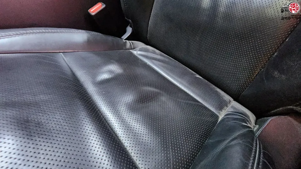 Kia K7 interior customization - Kia K7 Interior Customization Review: Enhanced Comfort photo 3