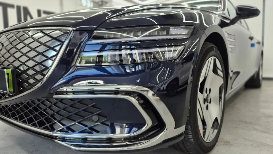 Genesis G80 PPF施工事例｜費用目安と仕上がり 施工写真 2-1
