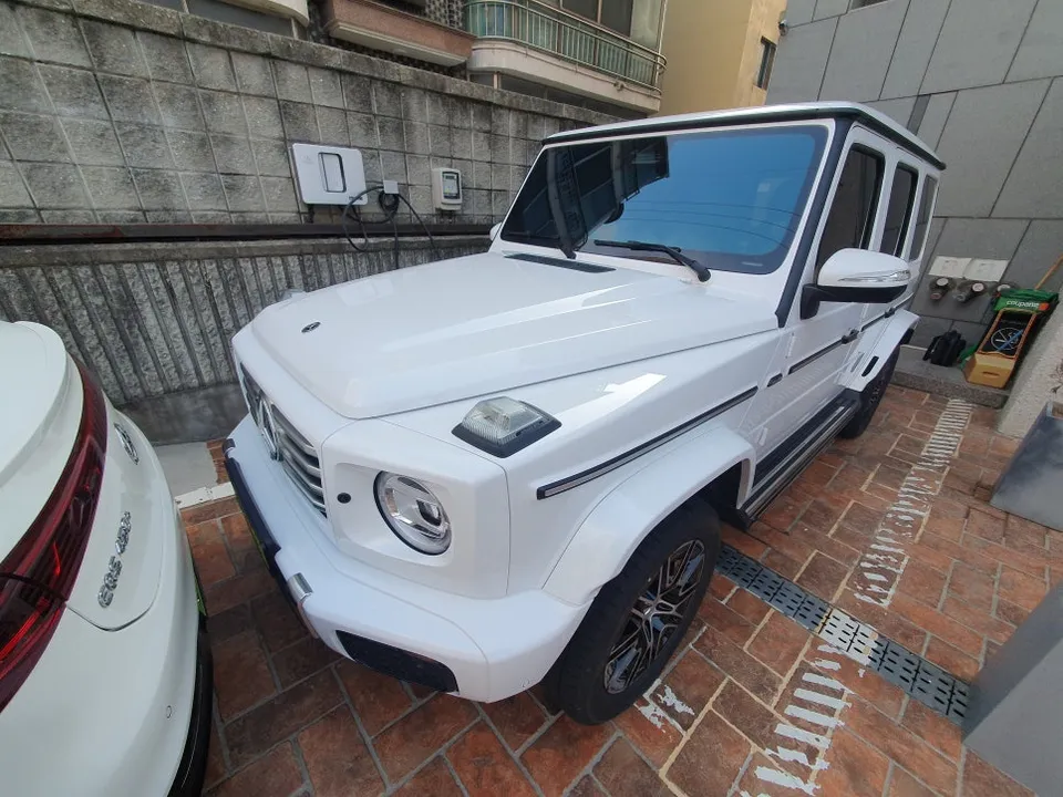Mercedes-Benz G580 EQG sensors cameras review