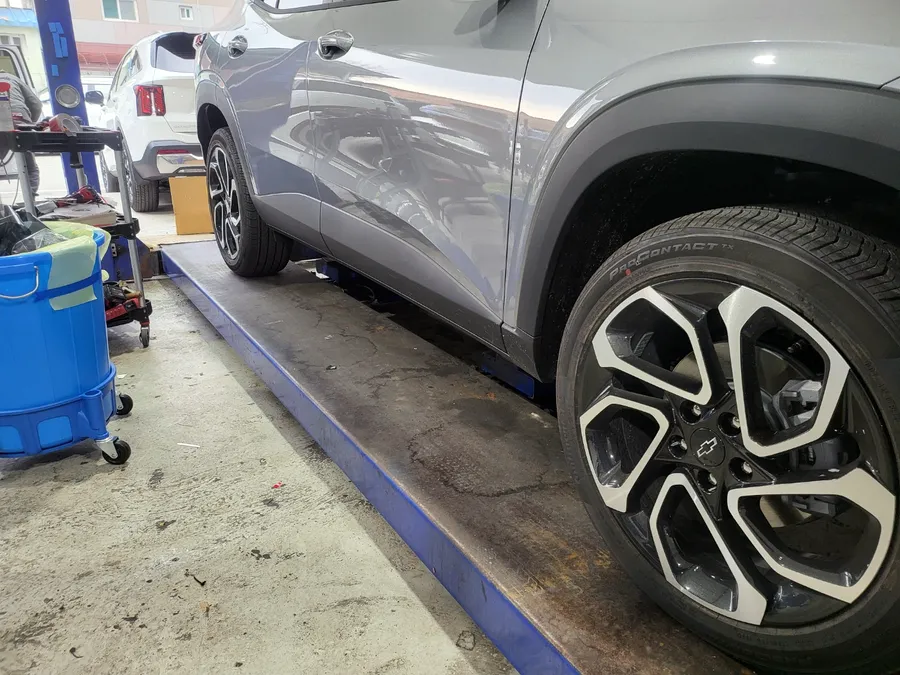 Chevrolet Trax Crossover body kit - Chevrolet Trax Crossover Body Kit Installation Review photo 5