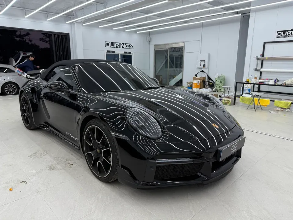 ポルシェ911のガラスコーティング事例｜韓国での施工と仕上がり 施工写真 1-1