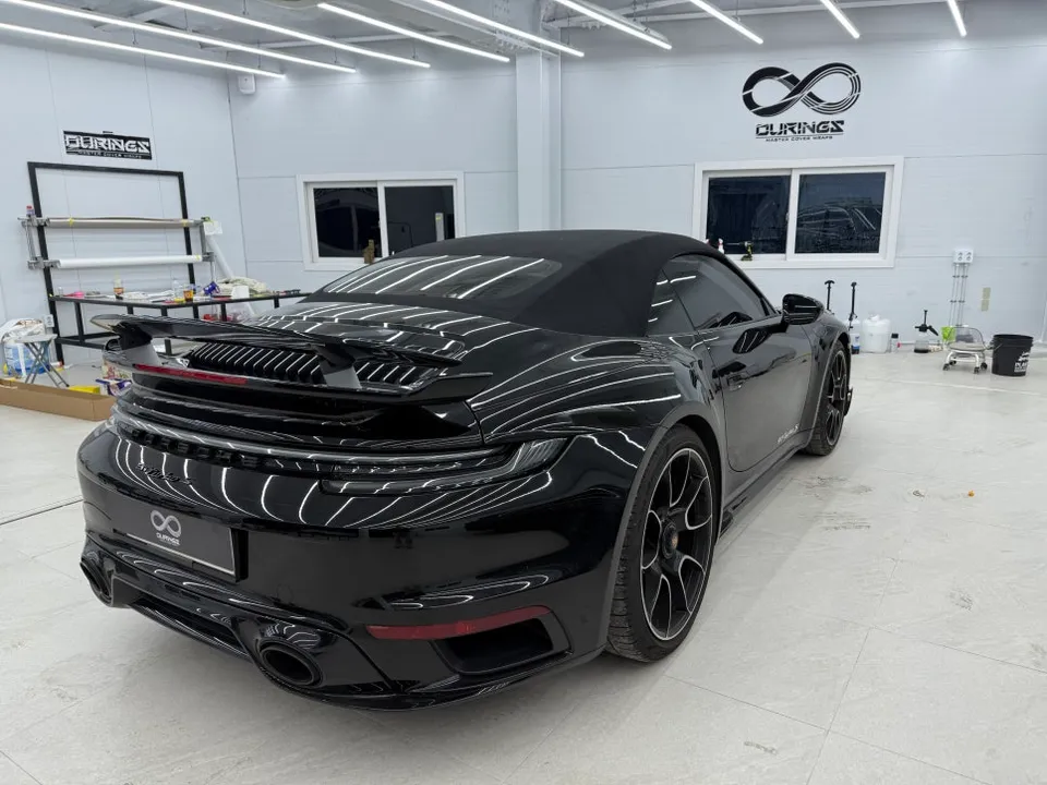 ポルシェ911のガラスコーティング事例｜韓国での施工と仕上がり 施工写真 3-1