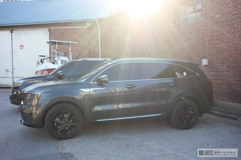 Kia Sorento window tinting - Kia Sorento Window Tinting Review: Cost & Results photo 3