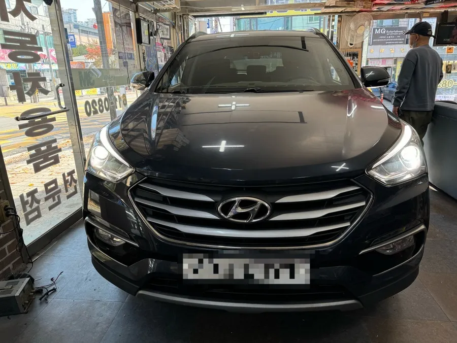 Hyundai Santa Fe DM Lighting Upgrade Review — 150% Brighter HID