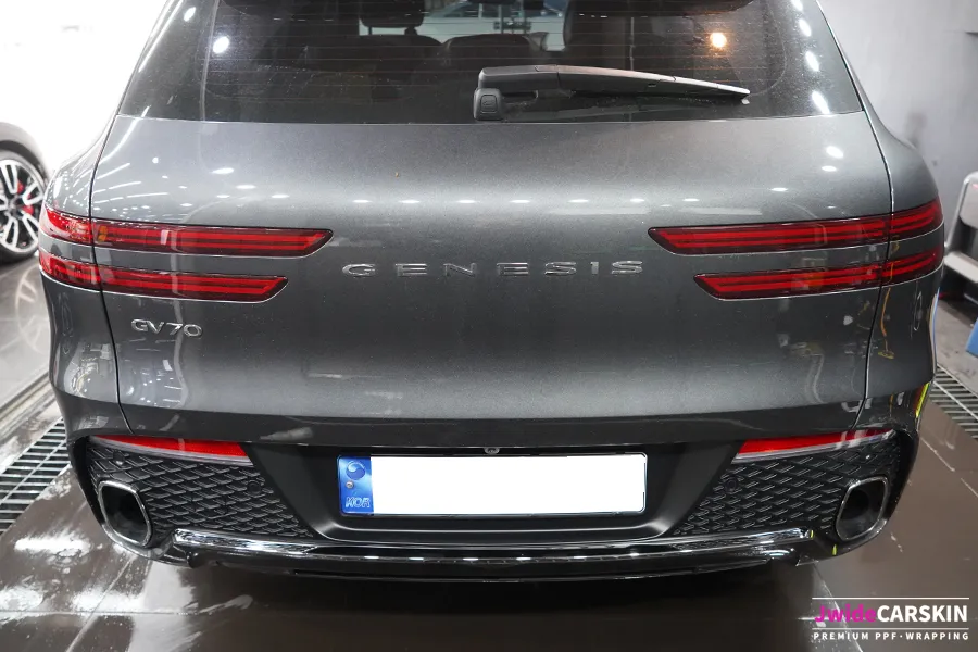Genesis GV70のPPF施工事例｜費用目安と仕上がり 施工写真 2-3