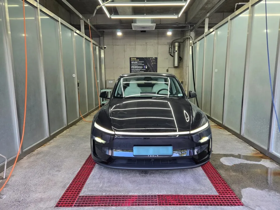 Tesla Model Y PPF施工事例｜費用目安と仕上がり 施工写真 2-2