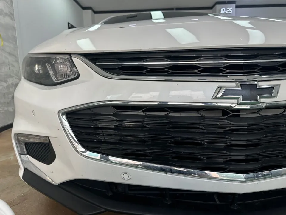 Chevrolet Malibuのカーラッピング事例:クローム除去とミラーラッピング 施工写真 1-1
