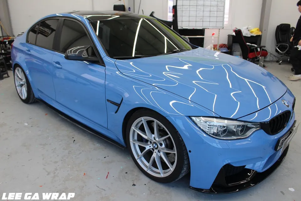 BMW M3のカーラッピング事例|ナ尔多グレーの高級感 施工写真 1-1