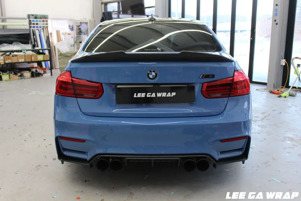 BMW M3のカーラッピング事例|ナ尔多グレーの高級感 施工写真 2-1