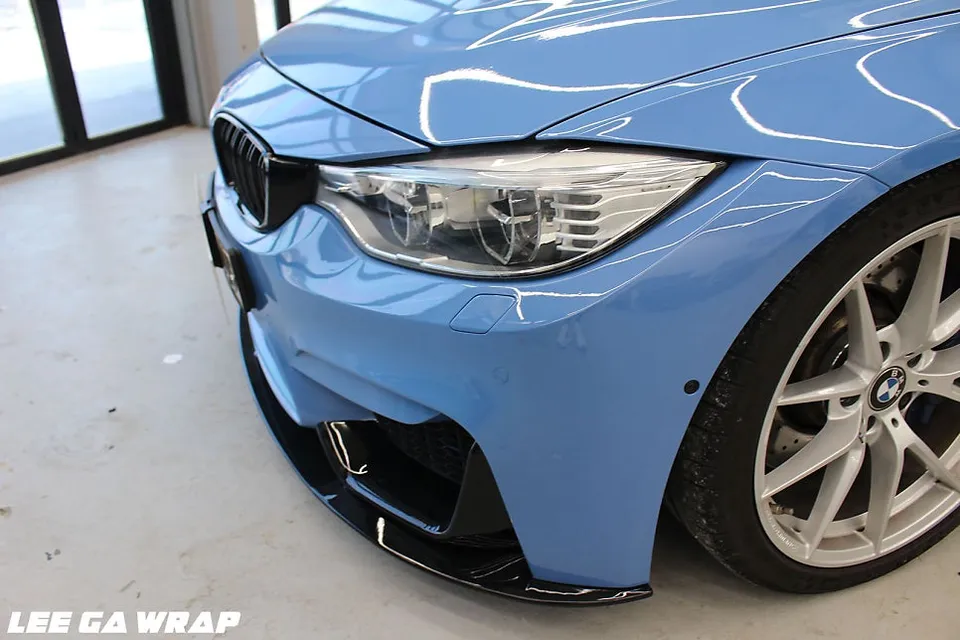 BMW M3のカーラッピング事例|ナ尔多グレーの高級感 施工写真 2-3