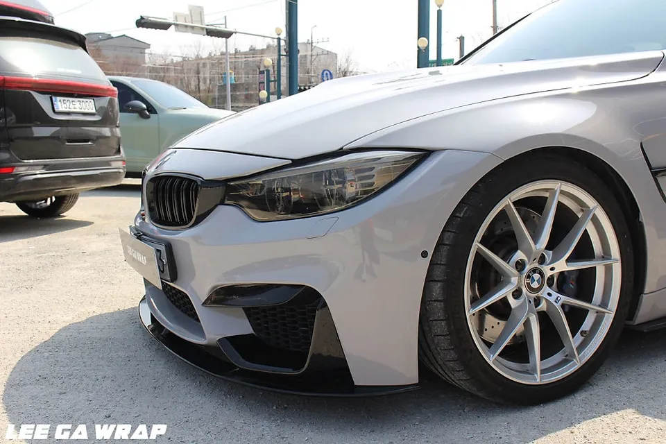 BMW M3のカーラッピング事例|ナ尔多グレーの高級感 施工写真 3-3