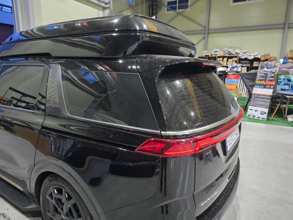 Kia Carnival KA4 body kit - Kia Carnival KA4 Body Kit Review: Cost & Installation photo 4