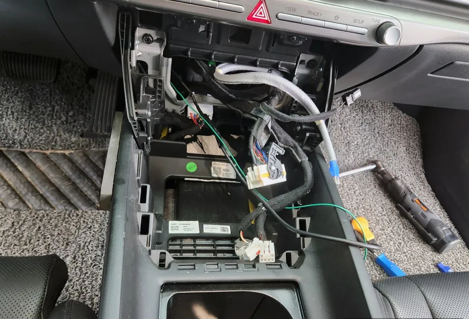 Hyundai Grandeur GN7 ambient lighting - Hyundai Grandeur GN7 Ambient Lighting Review — Cost & Results photo 4