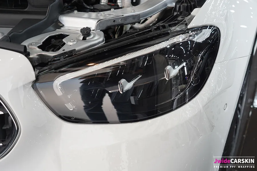 Mercedes-Benz EクラスのPPF施工事例|費用目安・仕上がり 施工写真 3-1