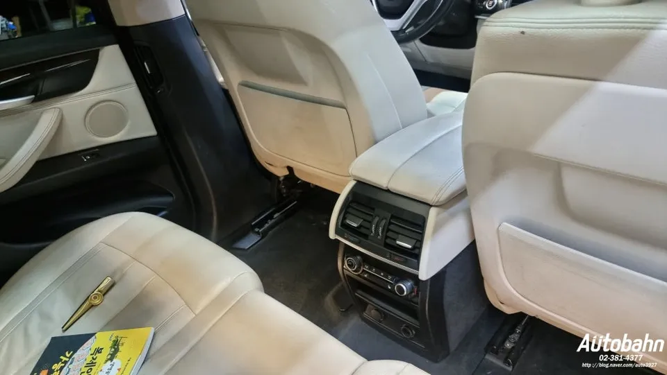 BMW X5のカーフィルム施工事例|断熱・スモーク効果 施工写真 3-3