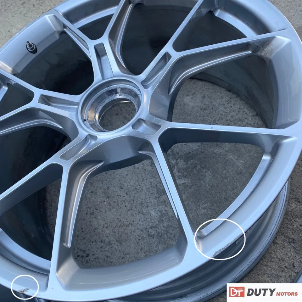 Porsche GT3 wheel repair - Porsche GT3 Wheel Repair: Hyper Silver to Champagne Gold Transfor photo 4