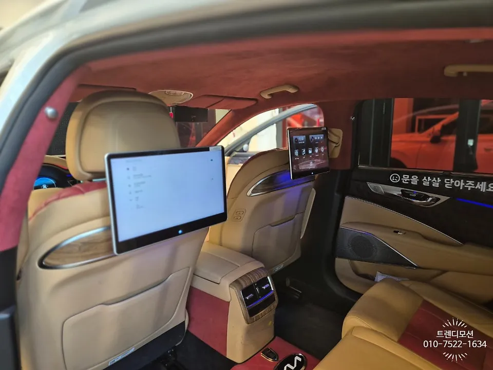 Kia K900 oem options - Kia K900 OEM Options Review: Nova X13 Monitor Upgrade photo 3