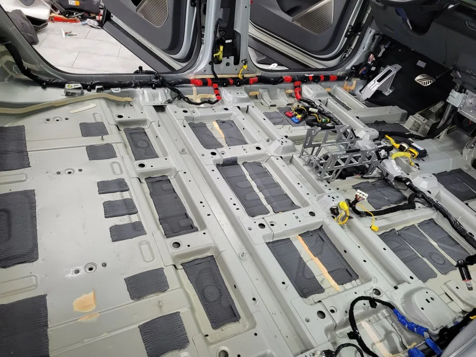 Kia EV9 soundproofing - Kia EV9 Undercoating Review: Enhanced Quietness & Durability photo 4