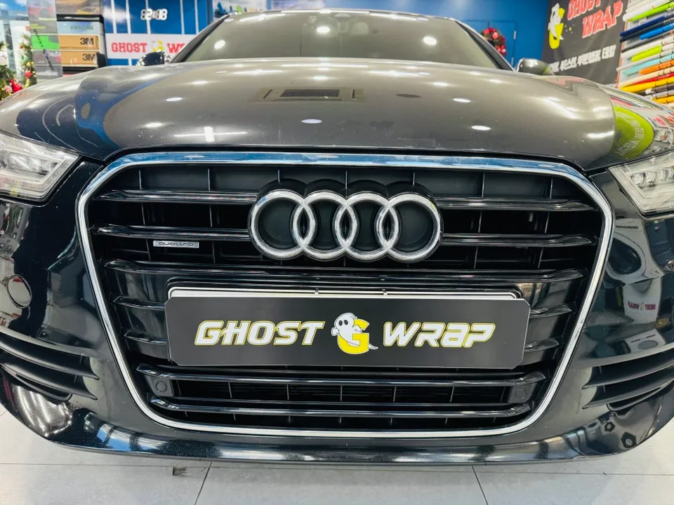 Audi A6のカーラッピング事例｜クロームグリル復元 施工写真 2-1