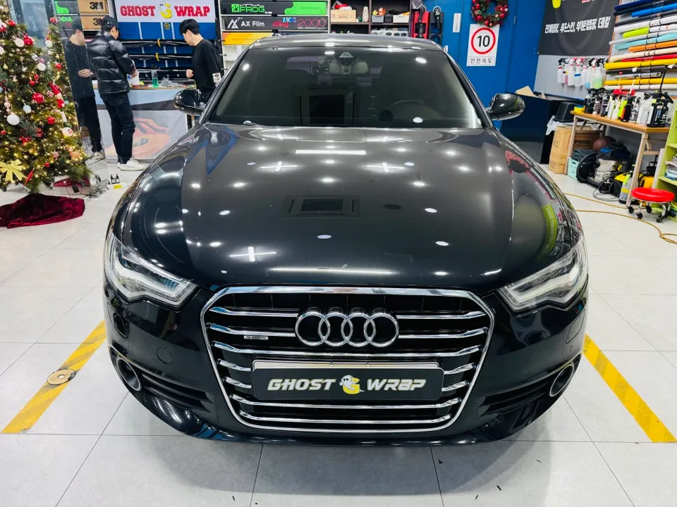 Audi A6のカーラッピング事例｜クロームグリル復元 施工写真 2-2