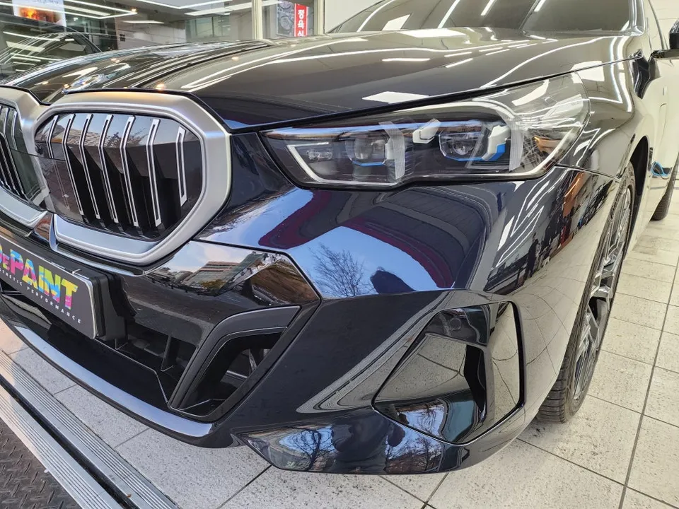 BMW 5 Series PPF施工事例:費用目安と仕上がり 施工写真 3-2