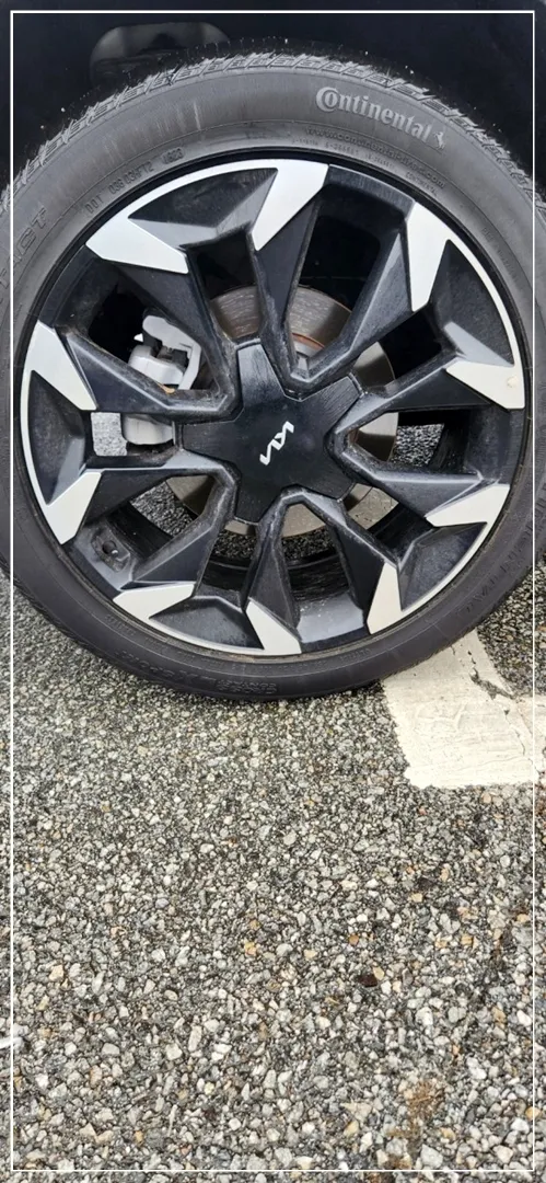 Kiaのホイールリペア・塗装事例 施工写真 3-1