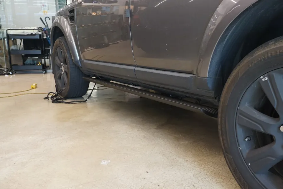 Land Rover Discovery 4 body kit - Land Rover Discovery 4 Body Kit Installation Review photo 5