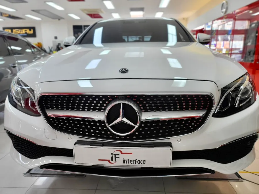 Mercedes-Benz E200 W213 vinyl wrap - Mercedes-Benz E200 Vinyl Wrap Review: Avantgarde to Exclusive Con photo 3