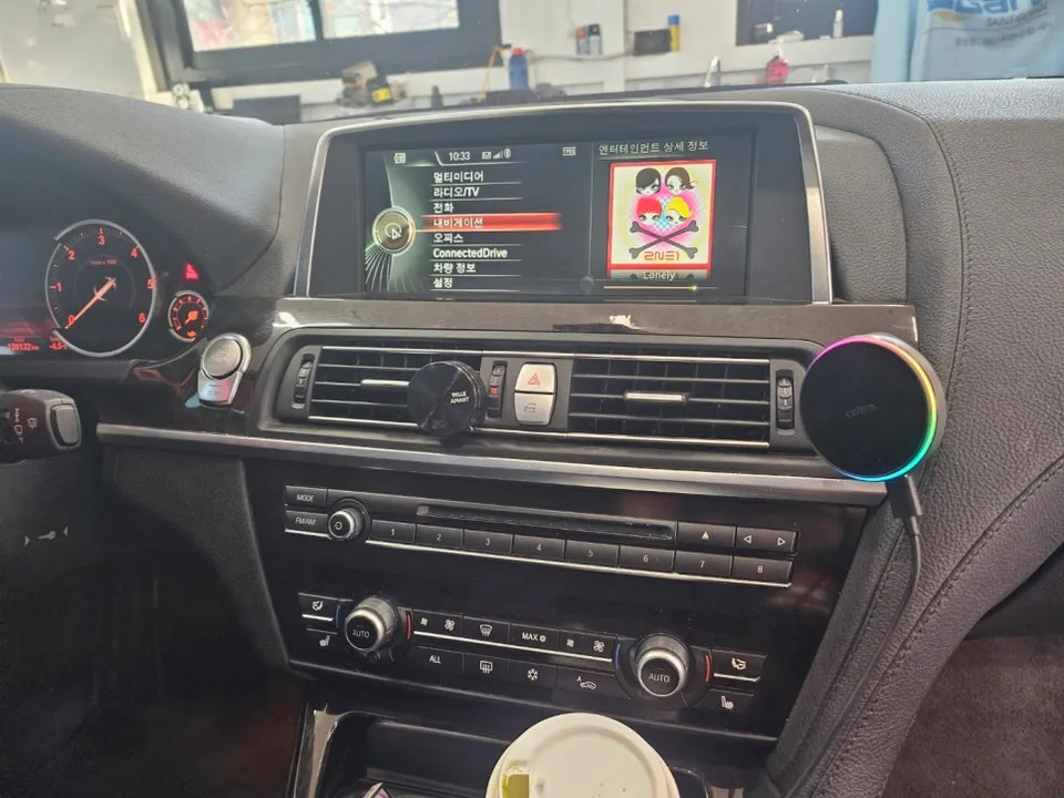 BMW 6 SeriesのAndroid Auto・CarPlay取付事例 施工写真 4-1