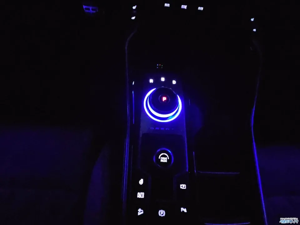 Kia Sorento MQ4 ambient lighting - Kia Sorento MQ4 Ambient Lighting Review — Cost & Results photo 3