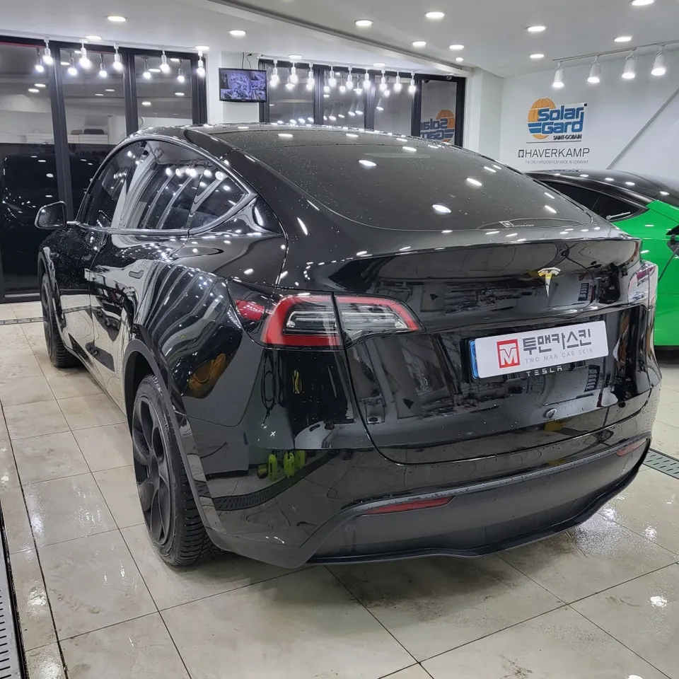 Tesla Model Y PPF施工事例｜費用目安・仕上がり 施工写真 1-2