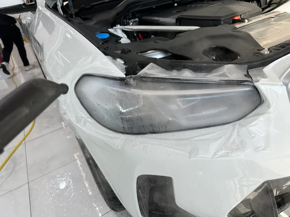 BMW X4のPPF施工事例｜傷から守るプロテクションフィルム 施工写真 2-3