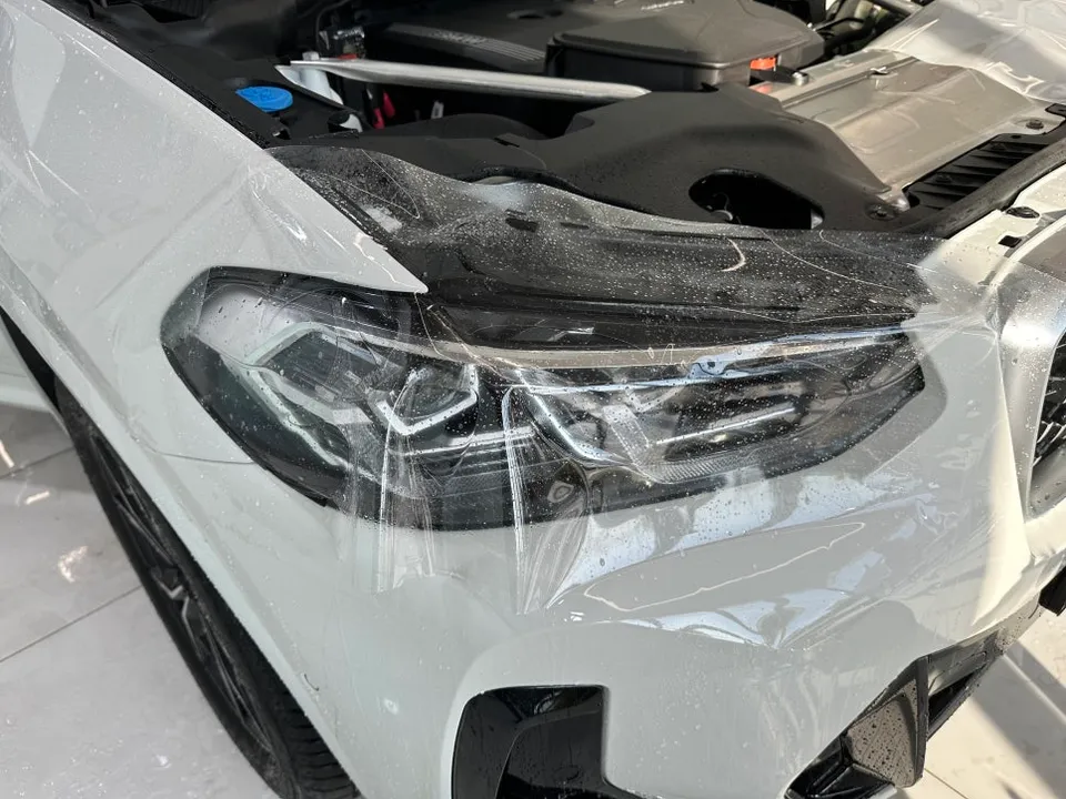 BMW X4のPPF施工事例｜傷から守るプロテクションフィルム 施工写真 3-3