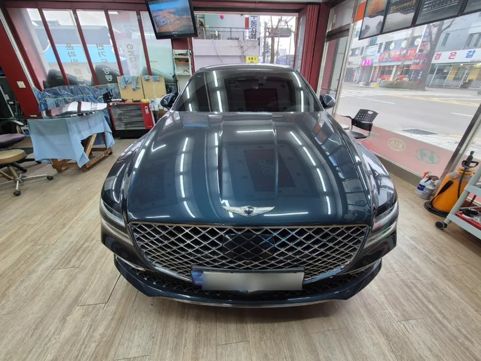 Genesis G80のカーフィルム施工事例|費用目安と仕上がり 施工写真 2-1