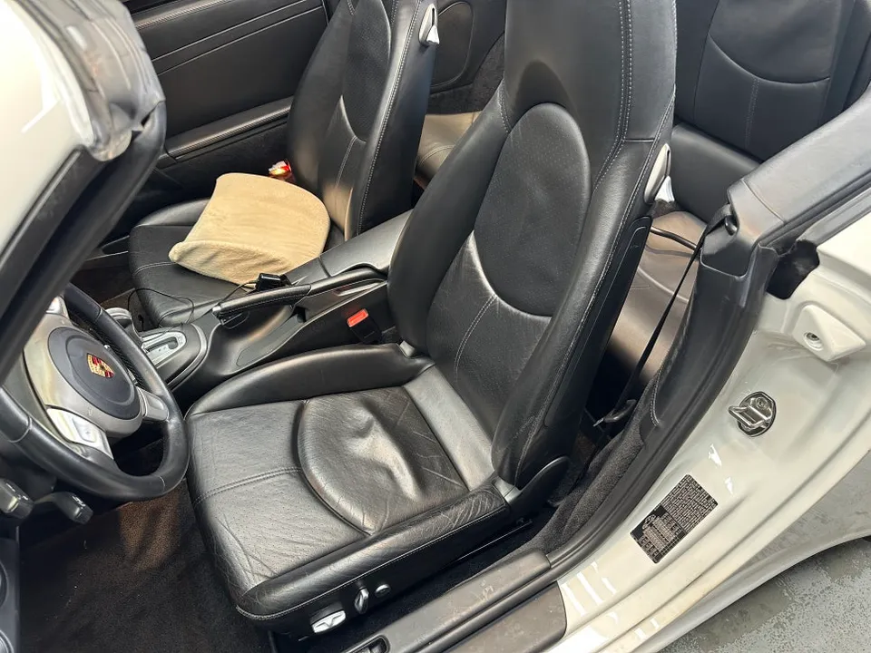 Porsche 911のガラスコーティング事例 施工写真 3-2