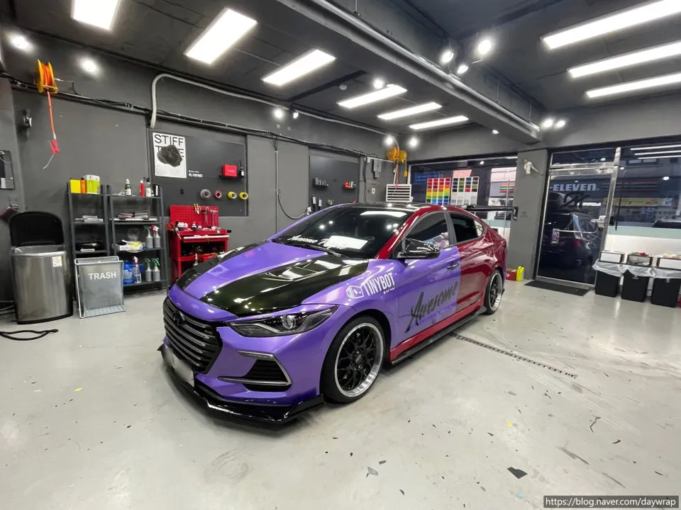 Hyundai Elantraのカーラッピング事例|費用目安・仕上がり 施工写真 4-1