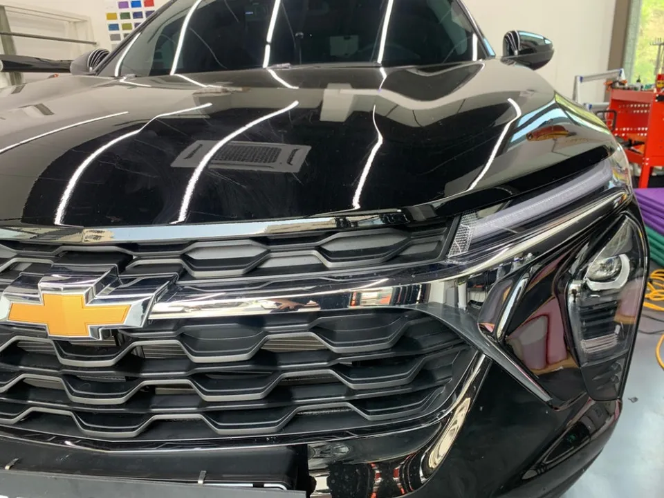 Audi RS vinyl wrap - Audi RS Vinyl Wrap Review — Chrome Delete Transformation photo 3