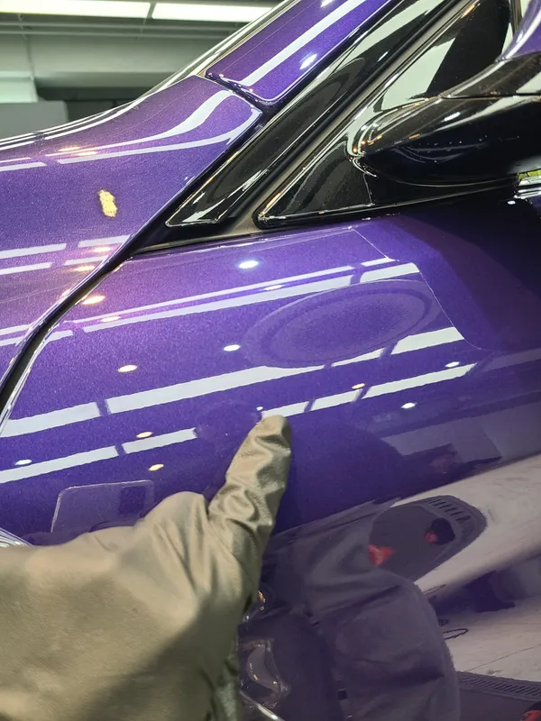 BMW M4のPPF施工事例｜5年後の状態と仕上がり 施工写真 1-2