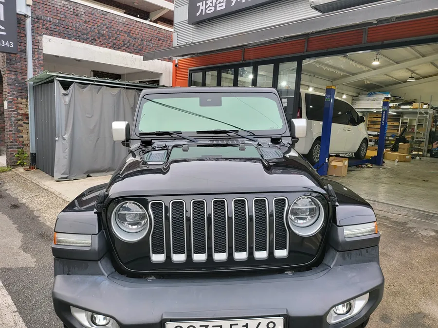 Jeep Wranglerのカーフィルム施工事例|費用目安・仕上がり 施工写真 2-2