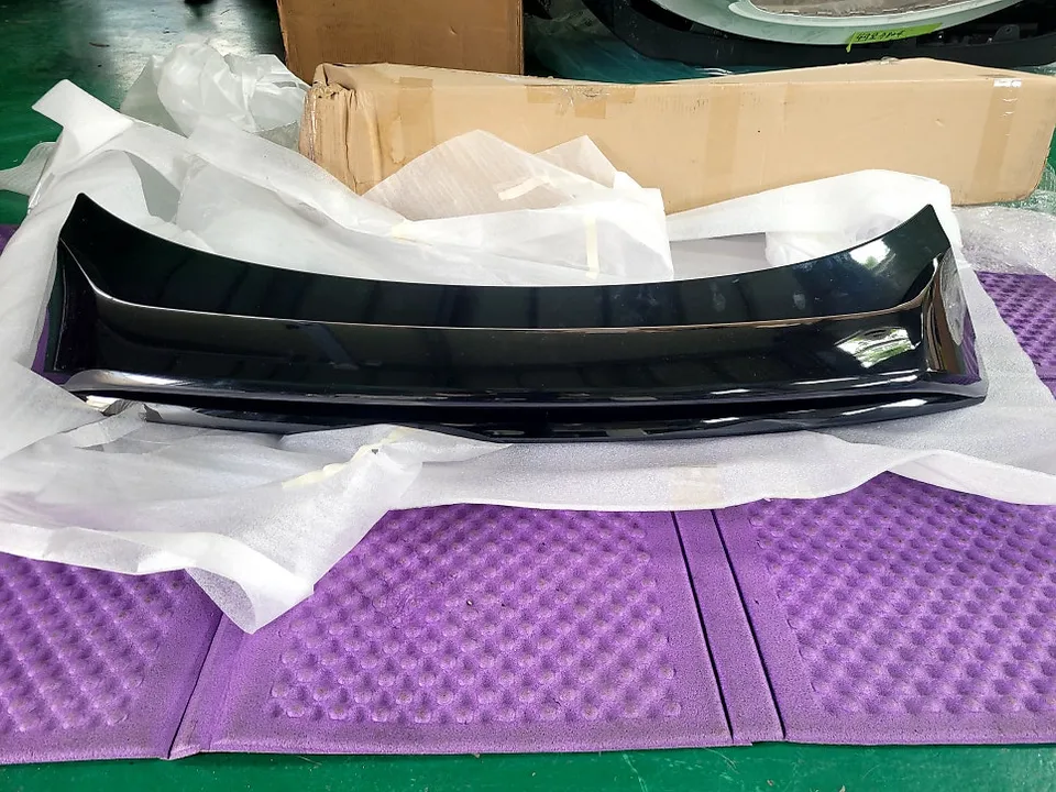 Kia Stinger body kit - Kia Stinger Body Kit & Aero Parts Review — GT Spoiler Upgrade photo 4