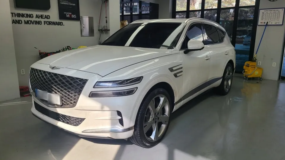 Genesis GV80 car accessories installation result