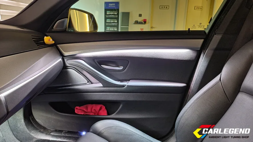 BMW 5 Series F10 ambient lighting - BMW 5 Series F10 Ambient Lighting Upgrade - Enhanced Interior Moo photo 3