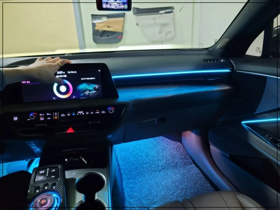 Kia K8 ambient lighting - Kia K8 Ambient Lighting Review — Custom Mood & OEM Sync photo 3