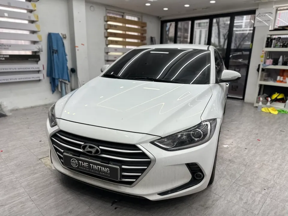 Hyundai Elantra ADのカーフィルム施工事例｜費用目安・仕上がり 写真
